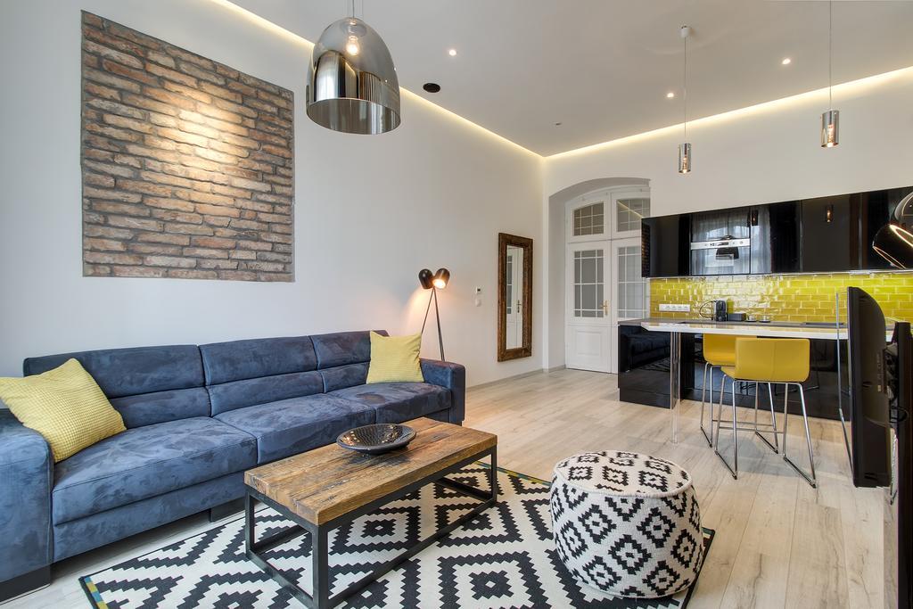 Luxury Apartment By Hi5 -Andrassy Suite Budapest Exterior photo